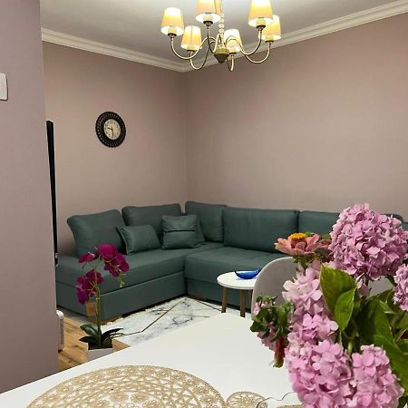 Gesapartment Tirana Eksteriør billede