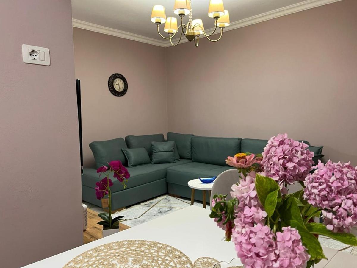 Gesapartment Tirana Eksteriør billede
